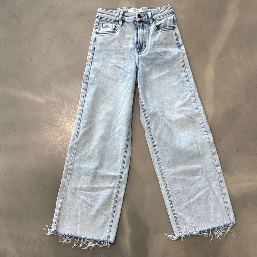 Hidden Cropped Wide Leg